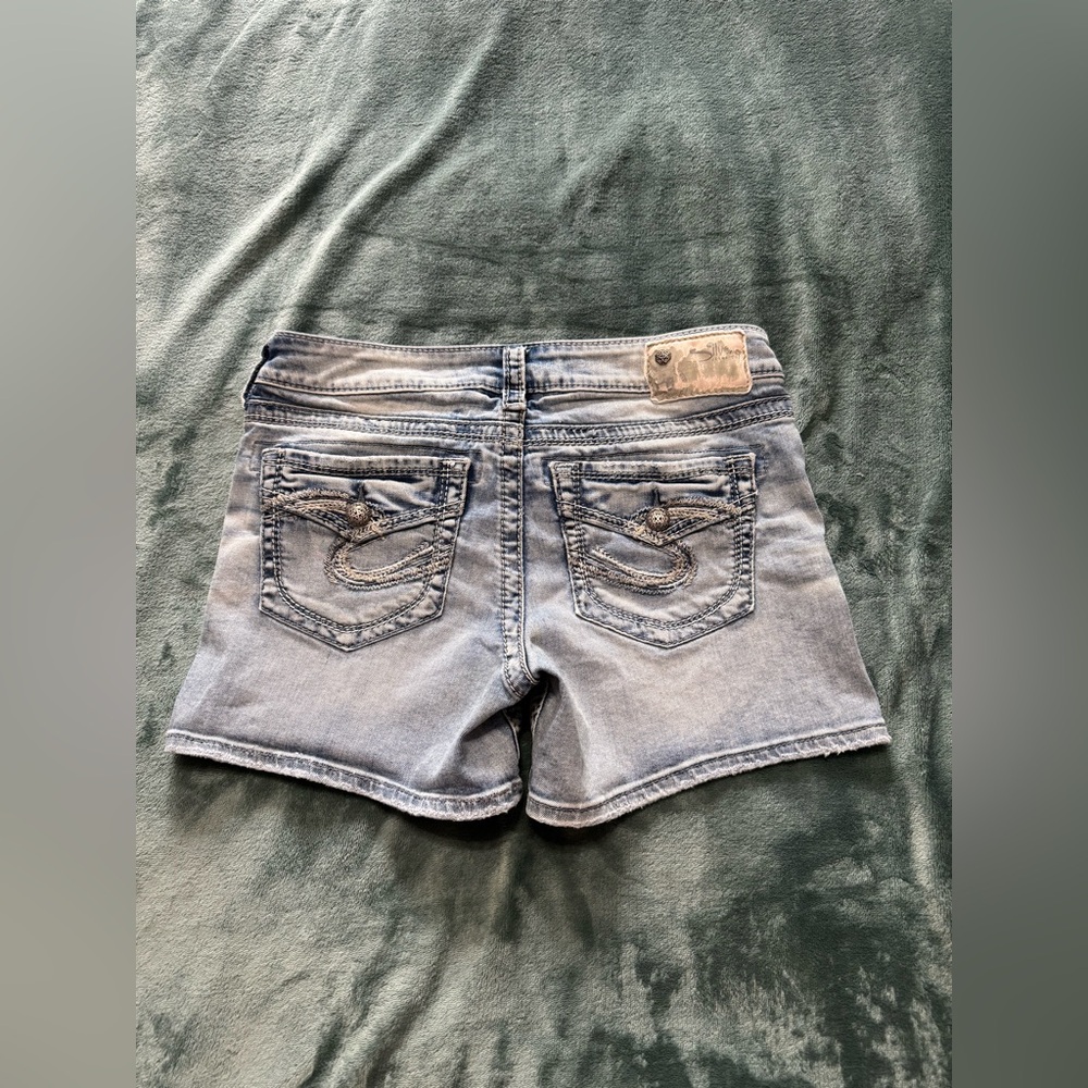 Silver Jeans Tuesday Shorts